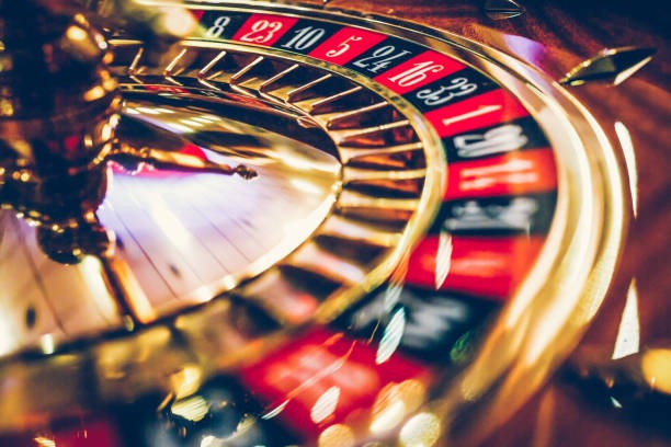 SA Gaming live-dealer table interface on holywin99 showing blackjack and roulette options